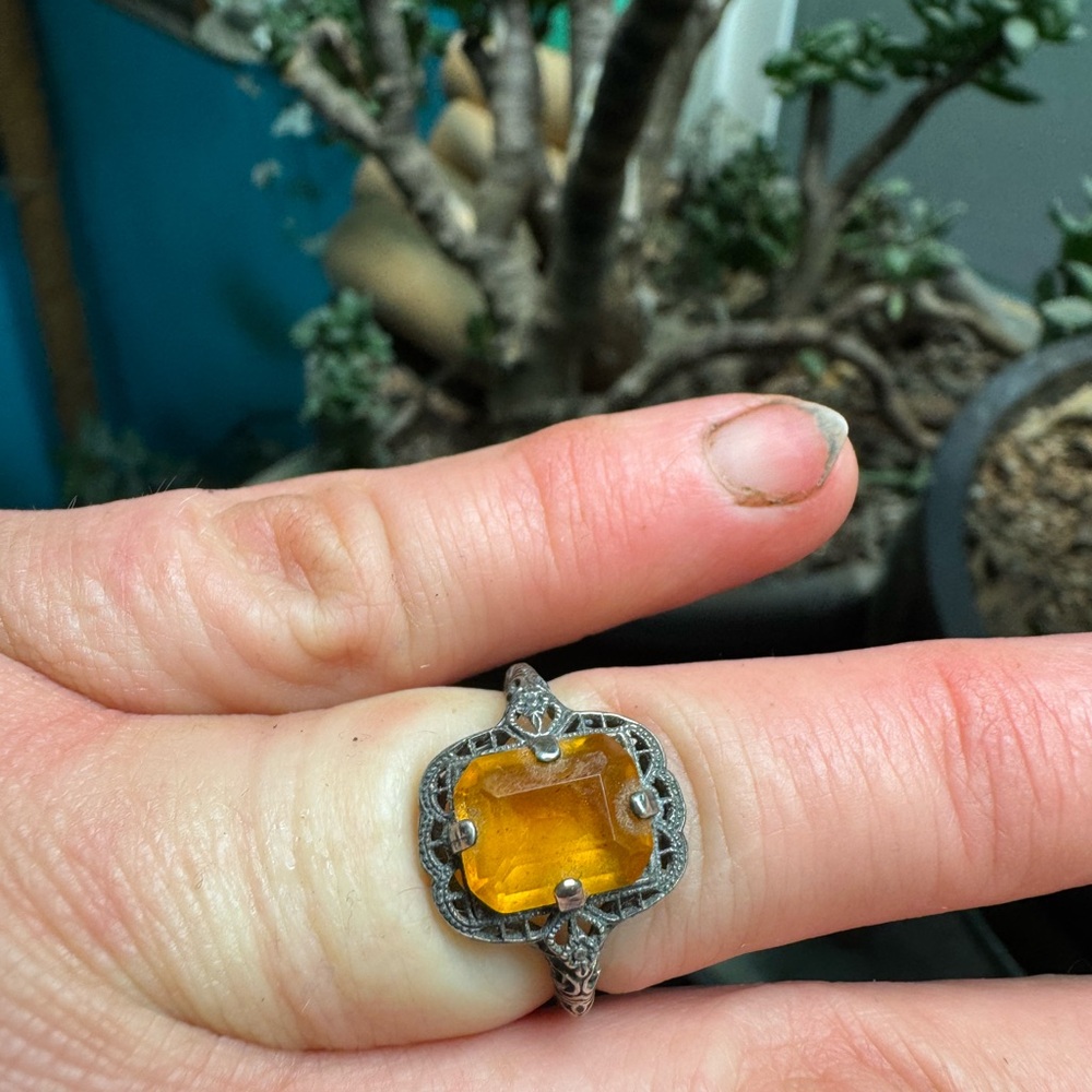 Elegant Antique Citrine and Silver Filigree Ring
